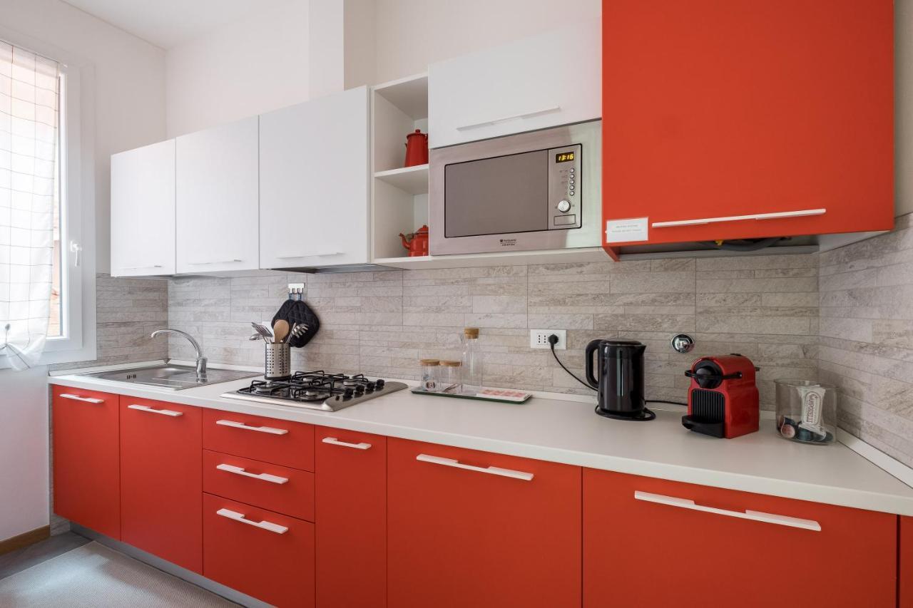 Canonica Suites Болоня Екстериор снимка