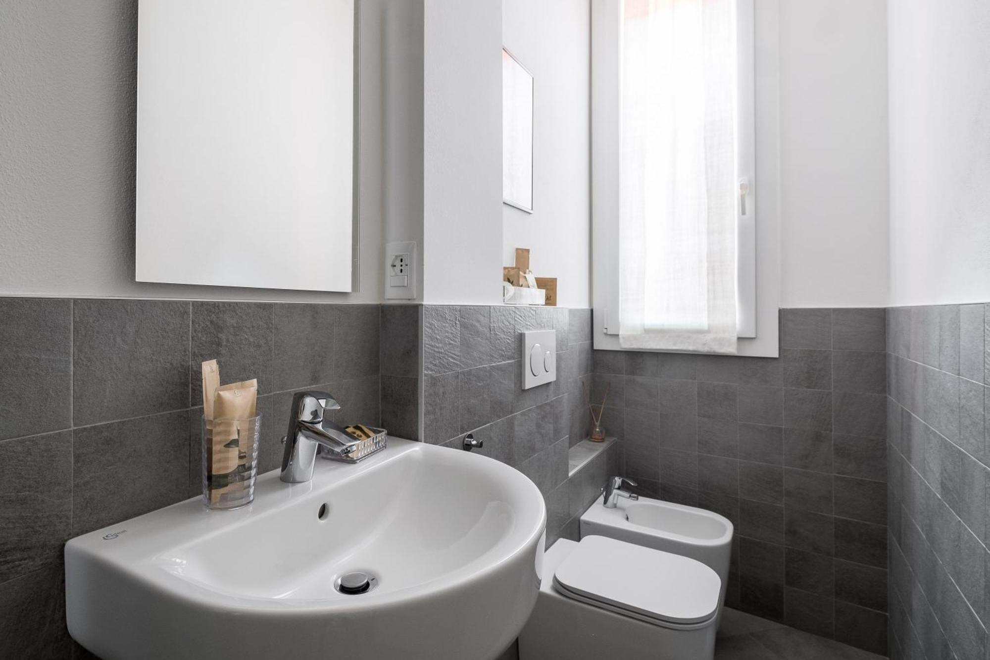 Canonica Suites Болоня Стая снимка